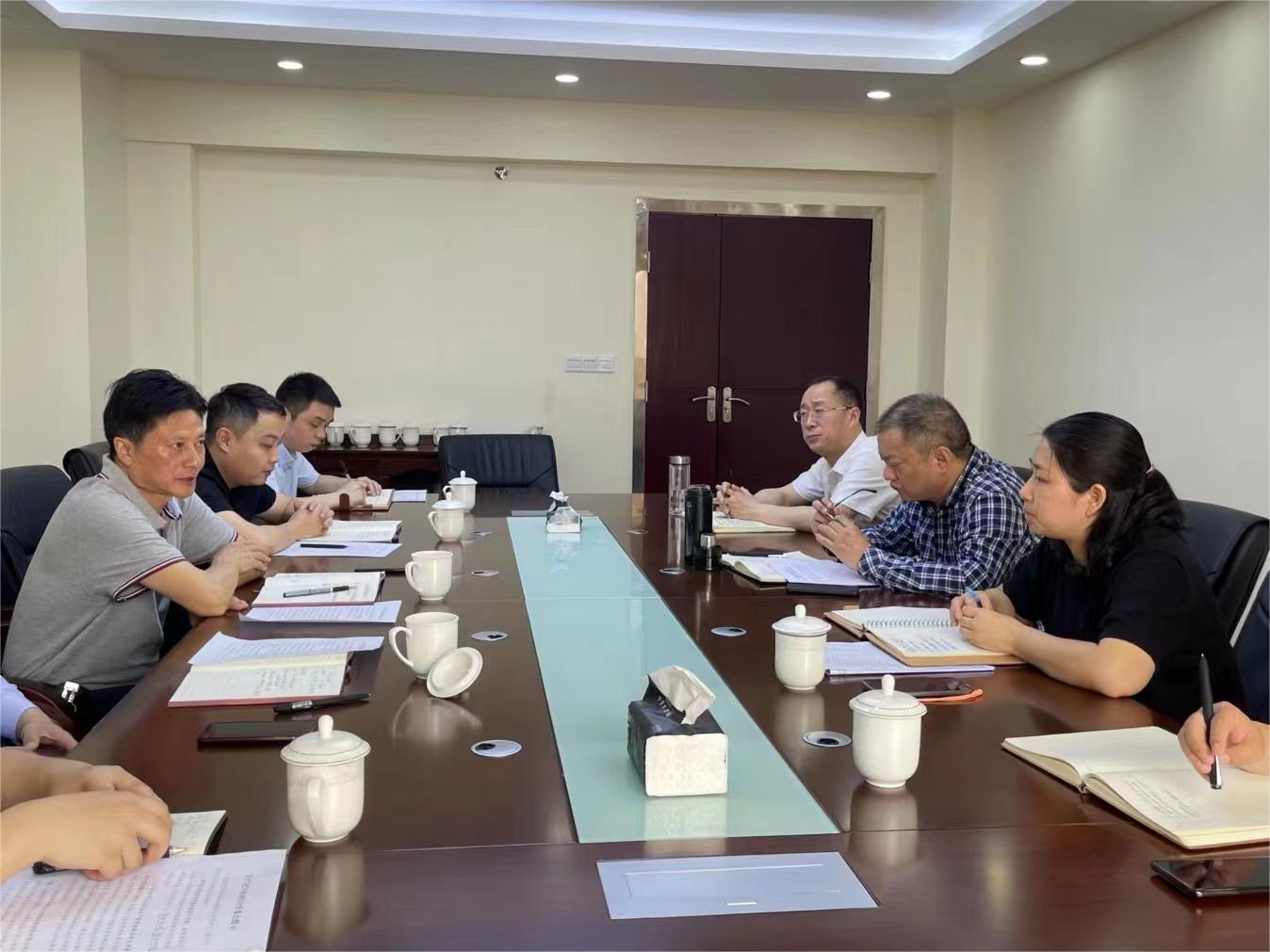 集團(tuán)黨委書記、董事長許大政一行赴巴中農(nóng)商行開展業(yè)務(wù)合作洽談會(huì)